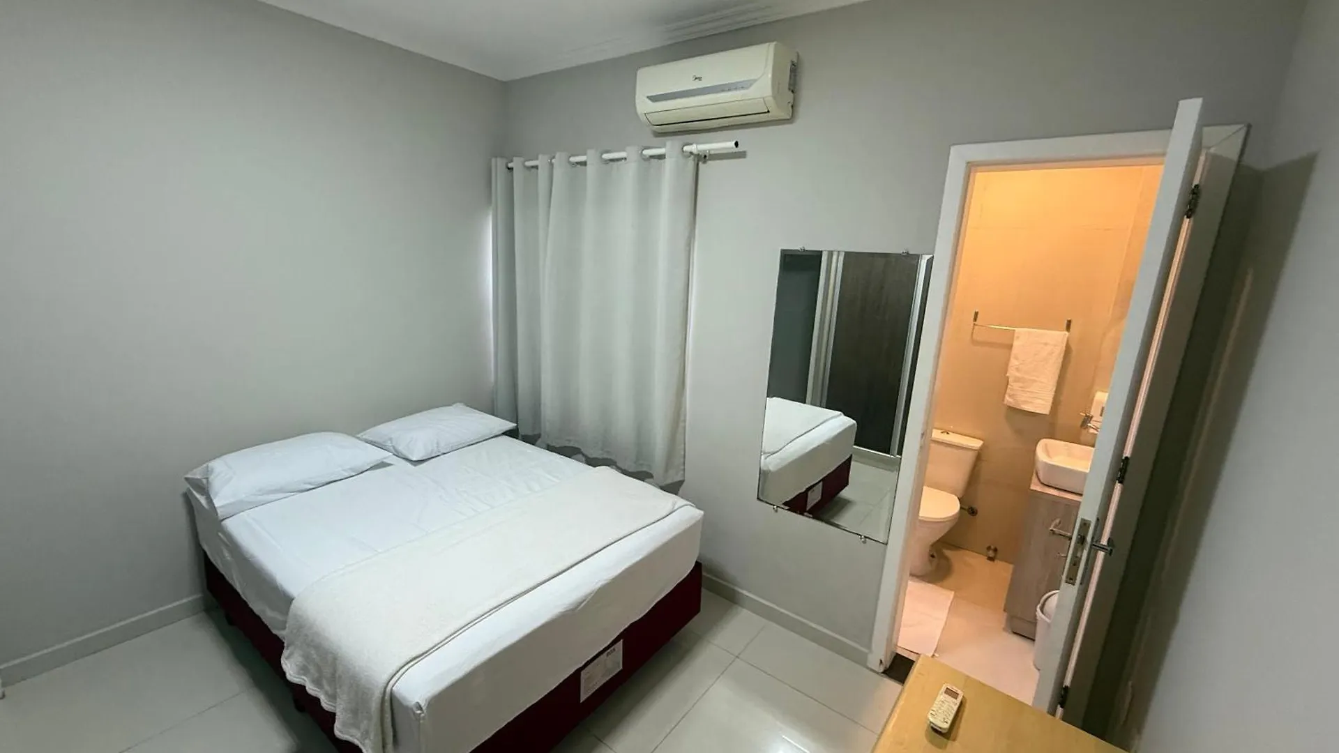 Homestay Bella Casa Suites Itapema Brazil
